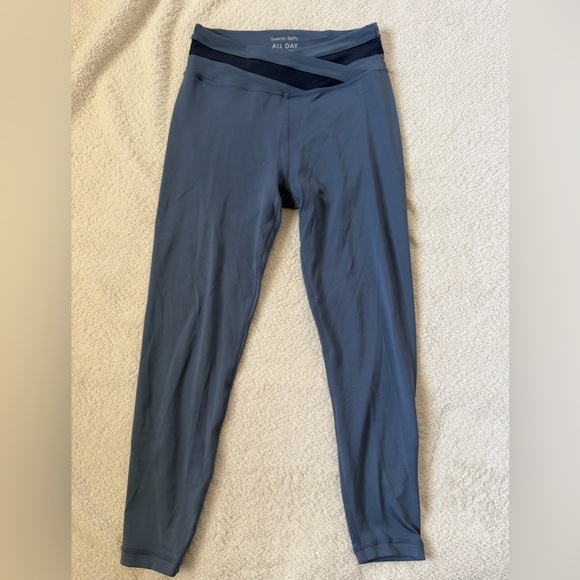 Sweaty Betty all day wrapped leggings size 6 - Picture 2 of 4